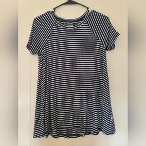 Hollister Black White Stripe Short Sleeve Relaxed Fit Tee Shirt